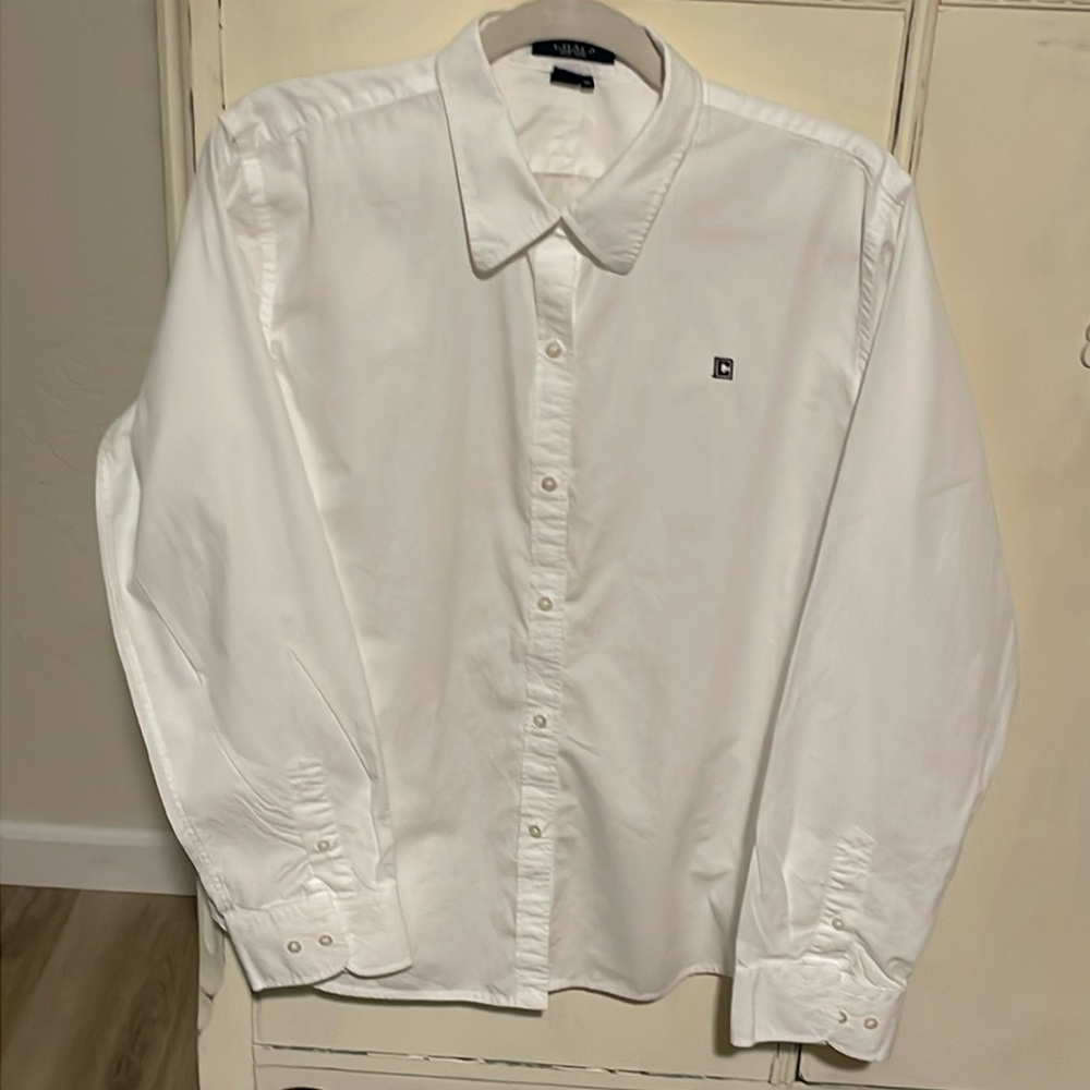 Chaps long sleeved button down 100% cotton shirt.